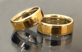 Anillo de matrimonio combinado oro
