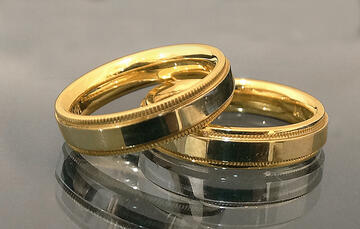 Anillo de matrimonio combinado oro