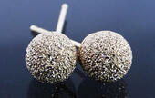Aretes de oro amarillo