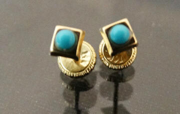Aretes de bebé con turquesa