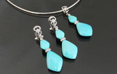 Aretes y cadena turquesa y diamantes