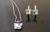 Aretes y dije de plata con zircones